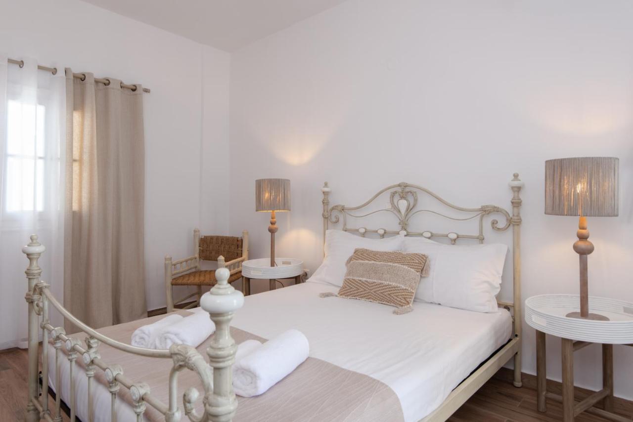 Miles Away Luxury Apartments Platis Gialos  Eksteriør billede