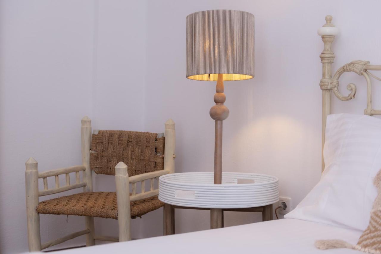 Miles Away Luxury Apartments Platis Gialos  Eksteriør billede