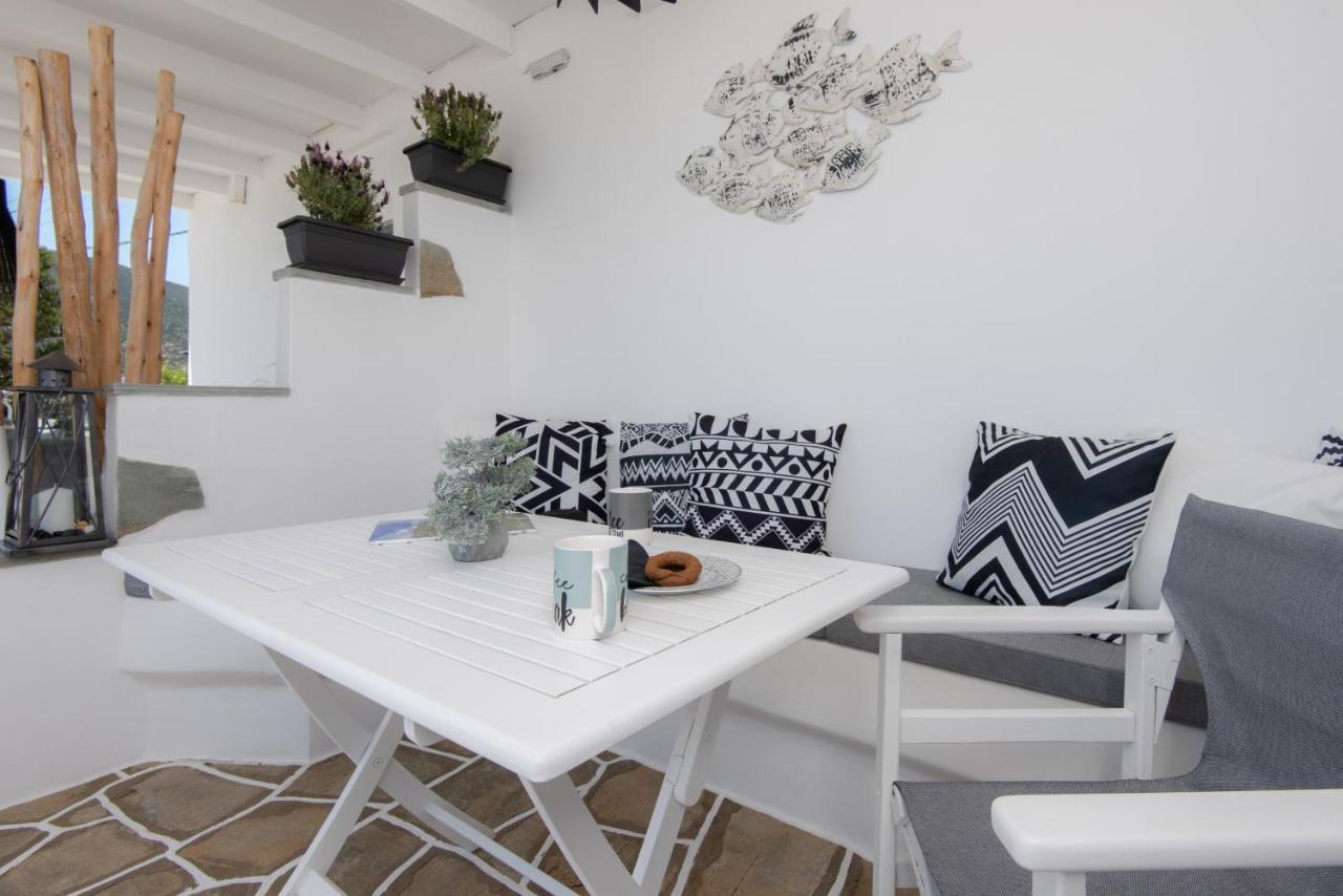 Miles Away Luxury Apartments Platis Gialos  Eksteriør billede