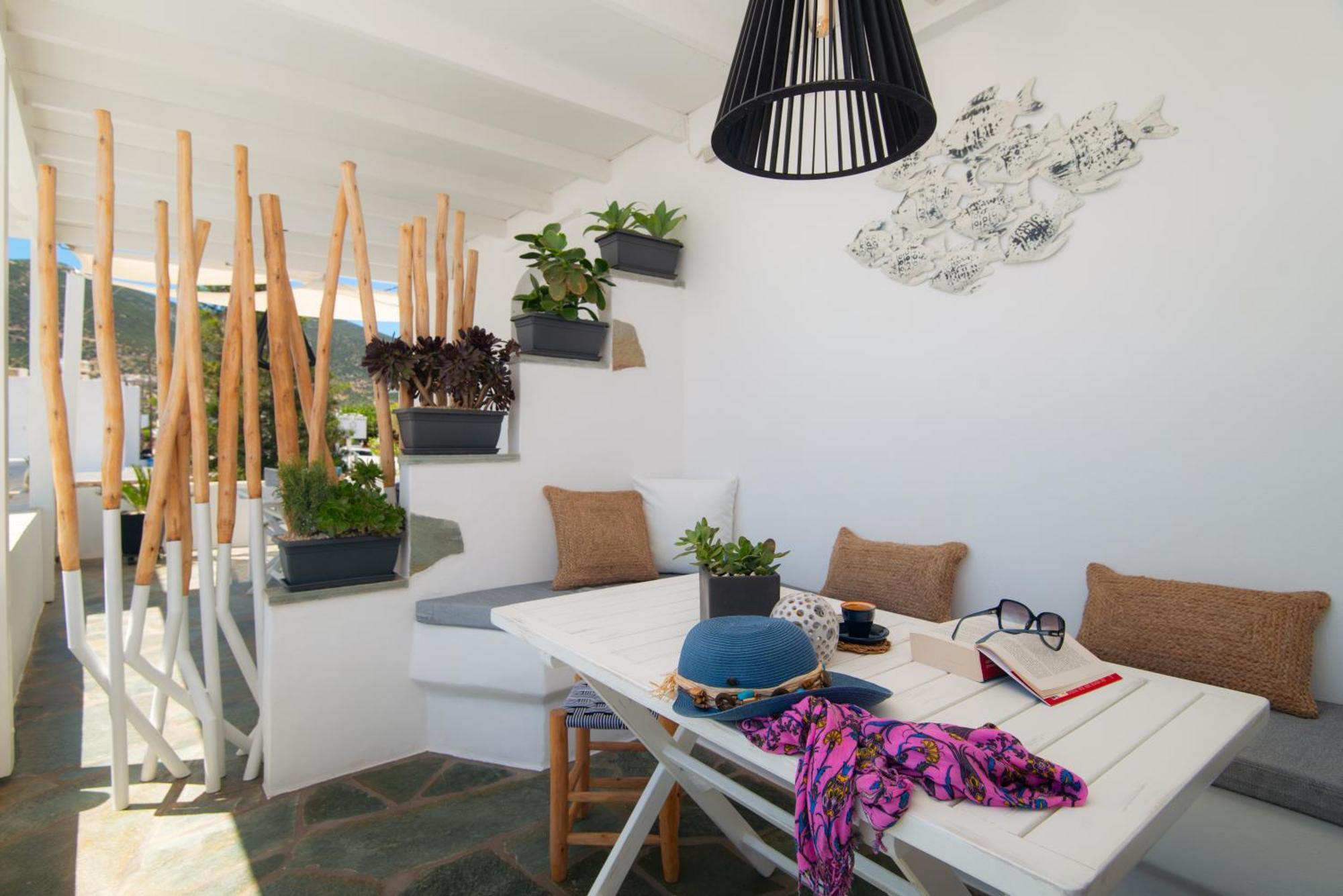 Miles Away Luxury Apartments Platis Gialos  Eksteriør billede