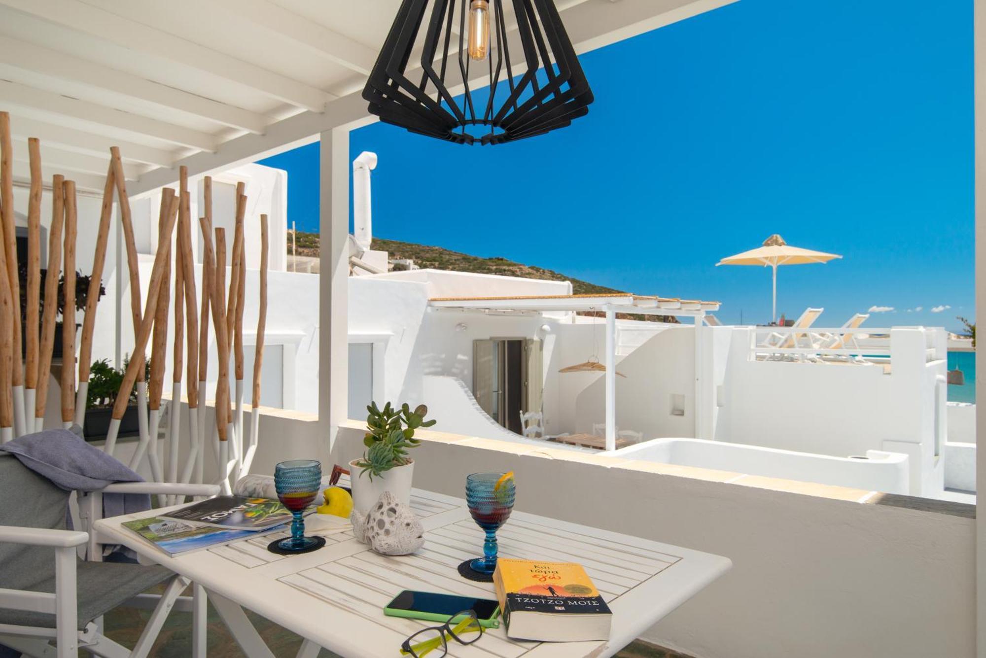 Miles Away Luxury Apartments Platis Gialos  Eksteriør billede