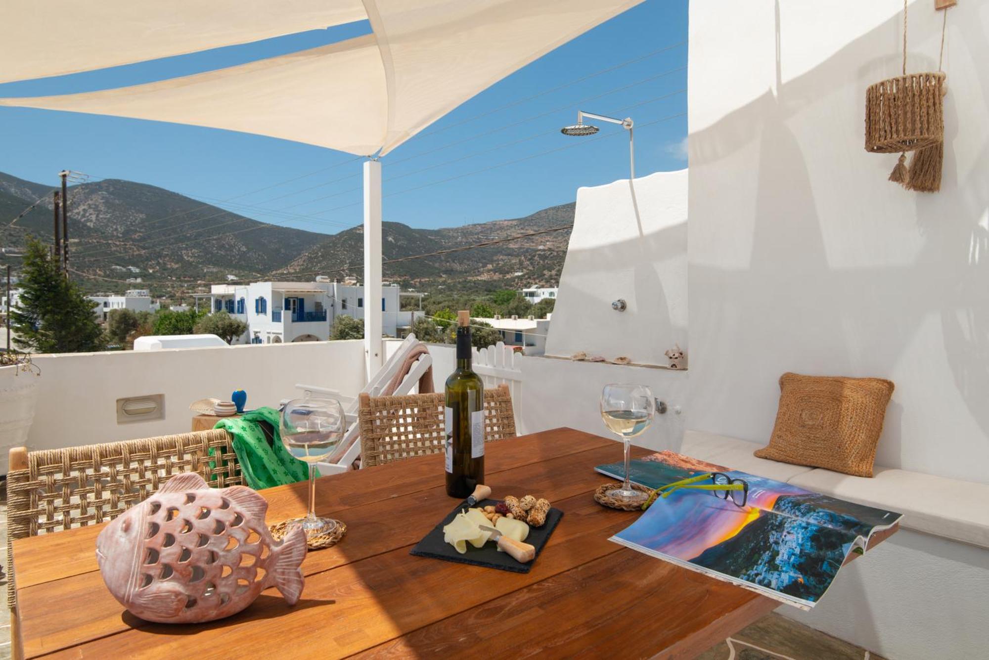 Miles Away Luxury Apartments Platis Gialos  Eksteriør billede