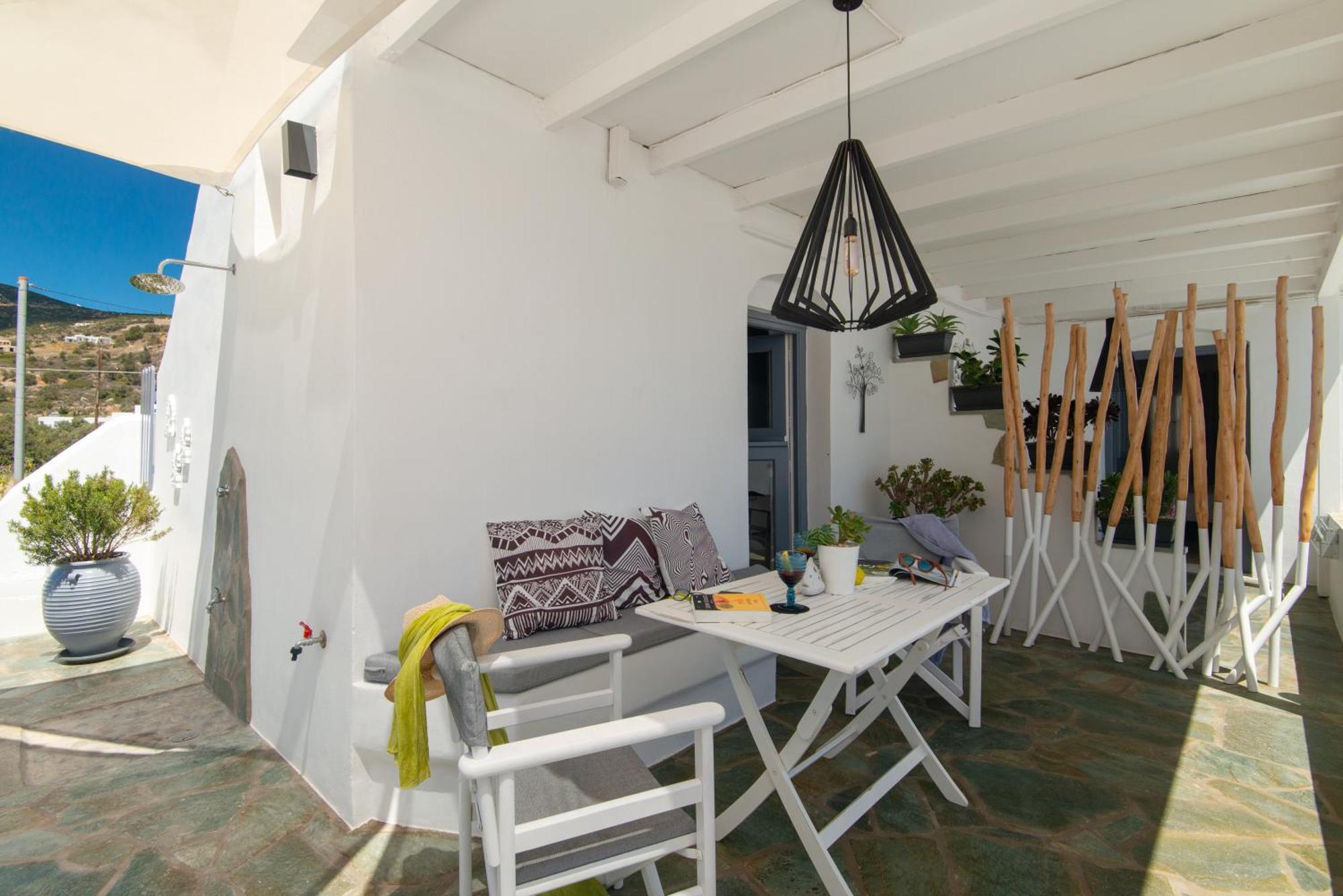 Miles Away Luxury Apartments Platis Gialos  Eksteriør billede